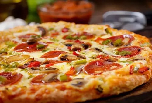 Evde Pizza Tarifi Nasıl Yapılır?