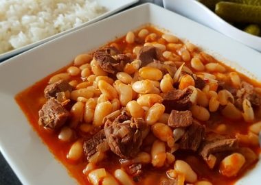 Kuru Fasulye Tarifi: Geleneksel Lezzetin En Özel Hali